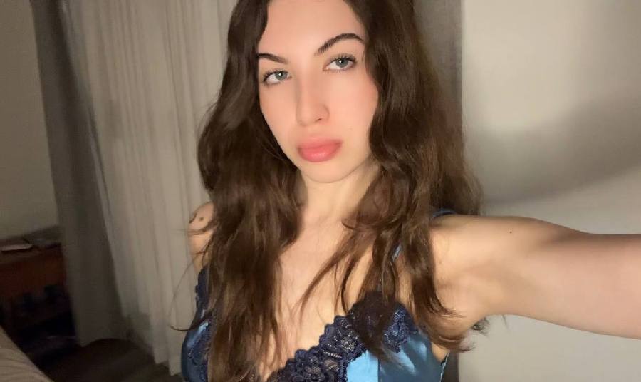 Photo Amber in Sri Jayawardenepura-Kotte