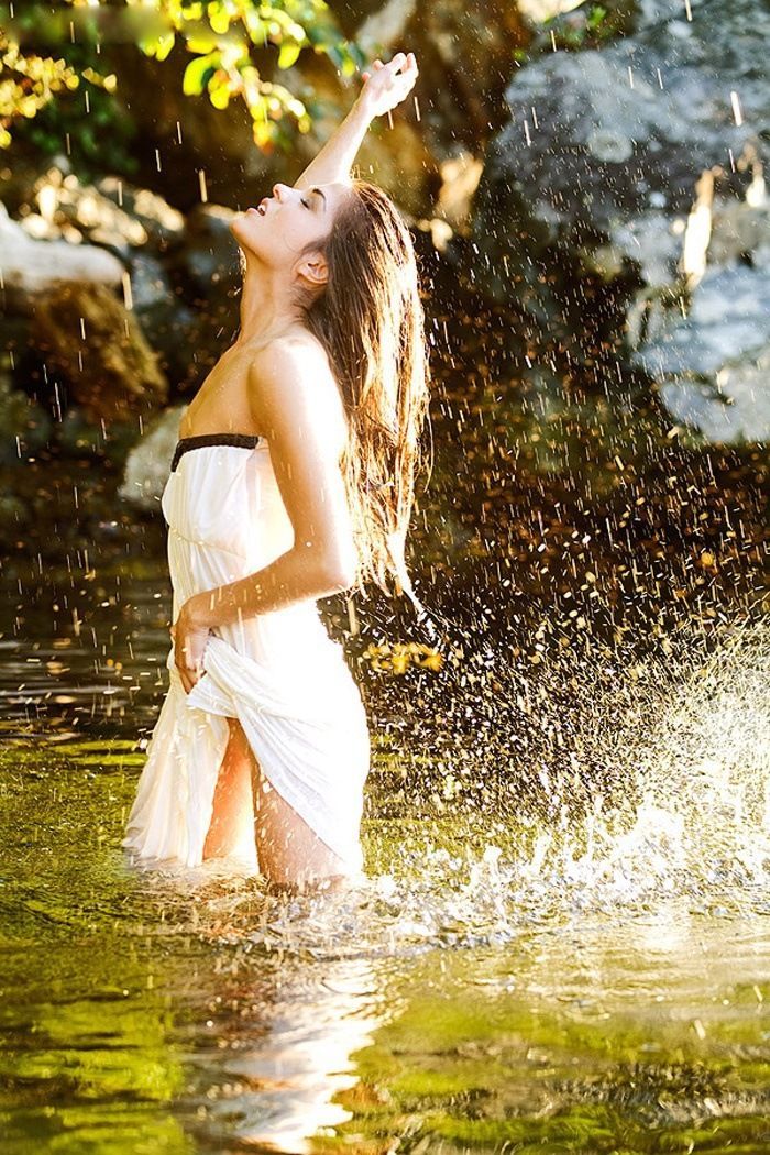 Marie Avgeropoulos in Sri Jayawardenepura-Kotte