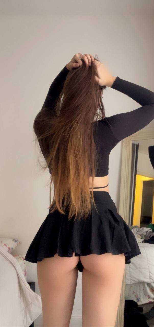 Photo Lola La Fleur in Sri Jayawardenepura-Kotte