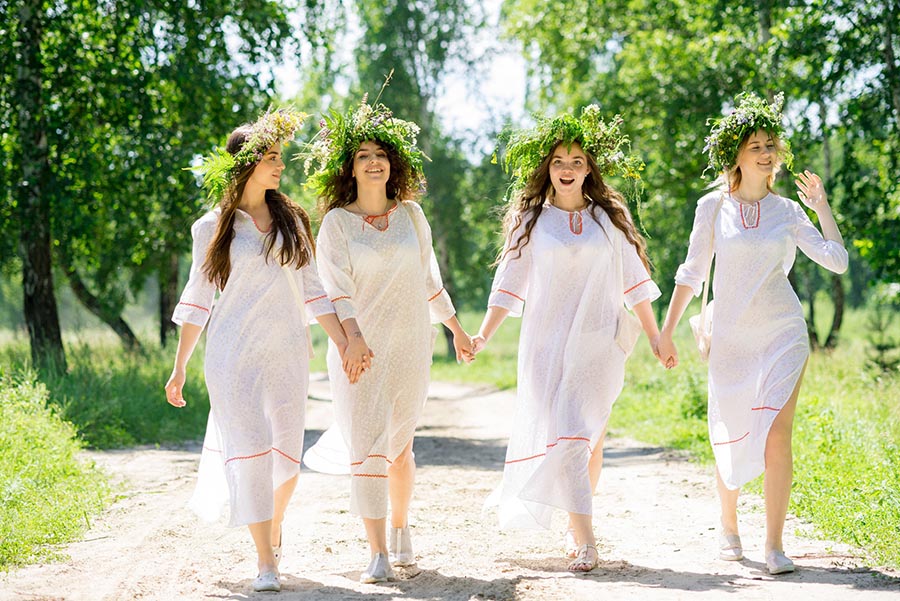 Slavic girls in Sri Jayawardenepura-Kotte